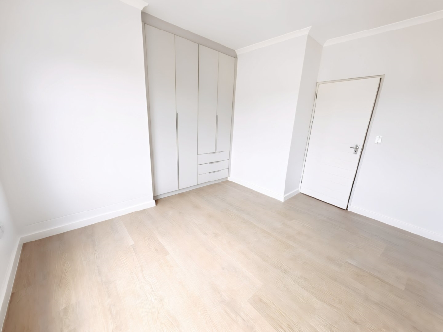 To Let 4 Bedroom Property for Rent in Sandown Western Cape